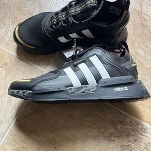 Adidas original NMD_v3 boy man size 7 black sneakers